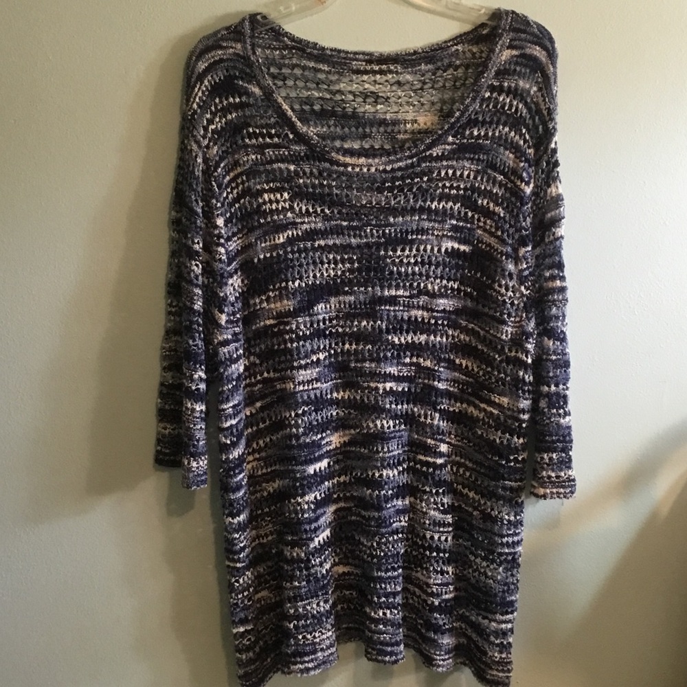 Women’s Navy and White Knit Sweater Tunic